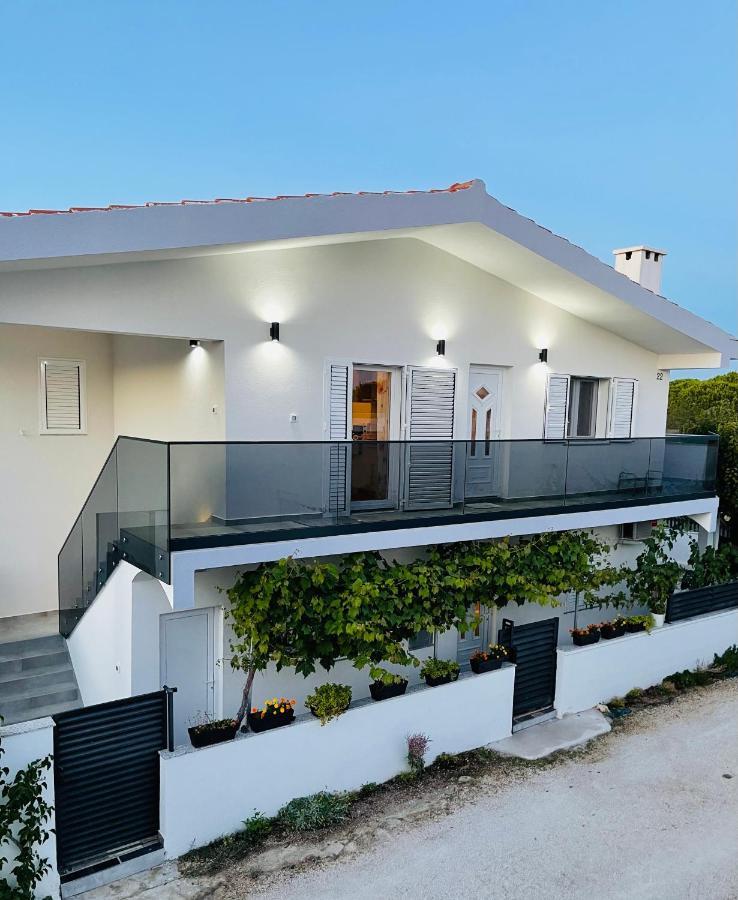 Sandy Apartment Nin Εξωτερικό φωτογραφία